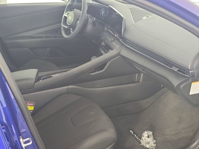 Certified 2025 Hyundai Elantra SEL w/ Cargo Package image 24