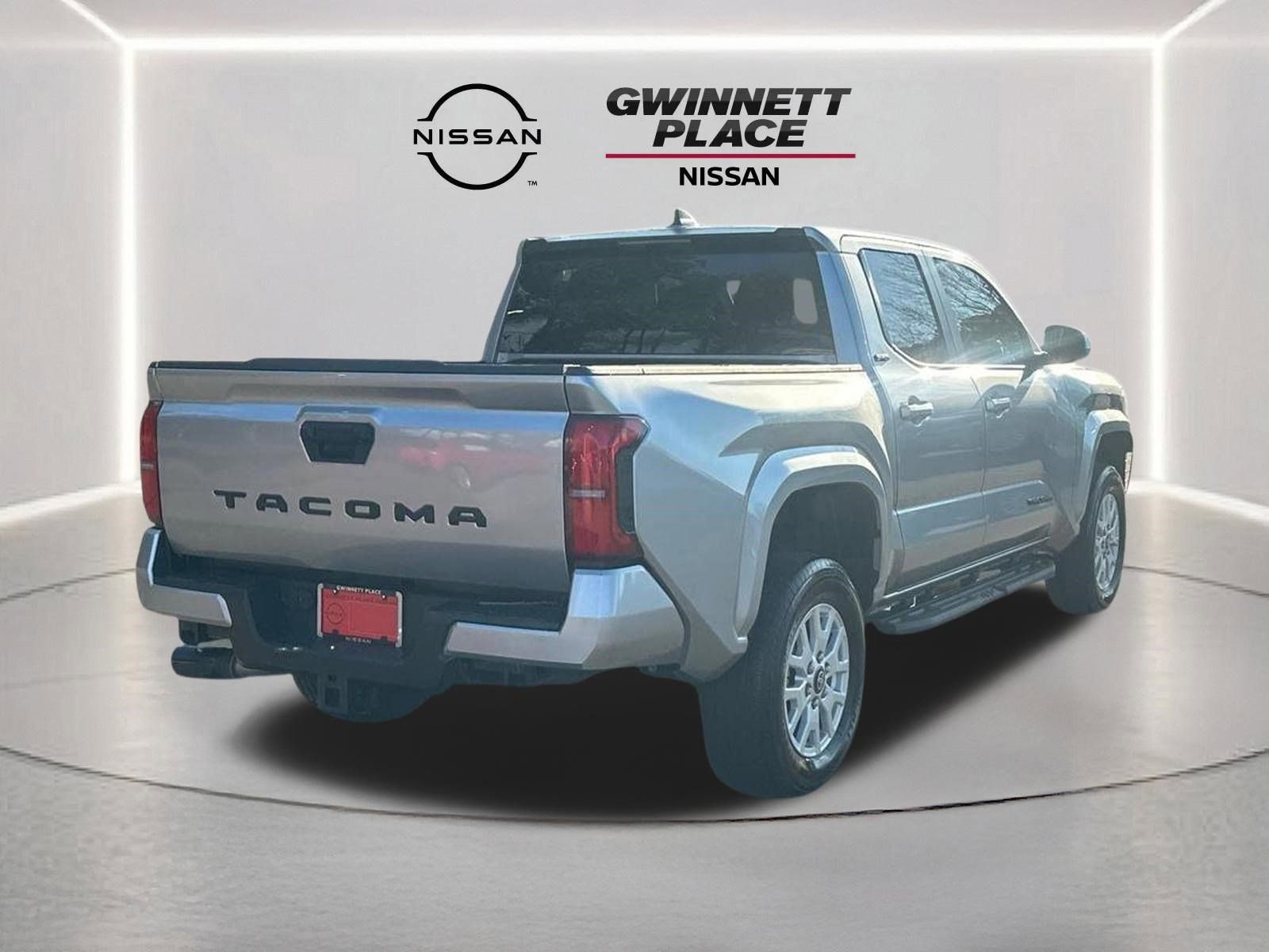 Used 2024 Toyota Tacoma SR5 image 5
