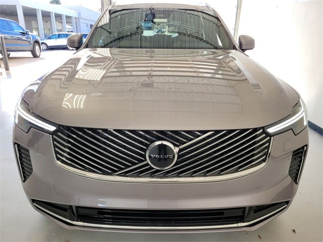 New 2026 Volvo XC90 B6 Core w/ Protection Package image 4