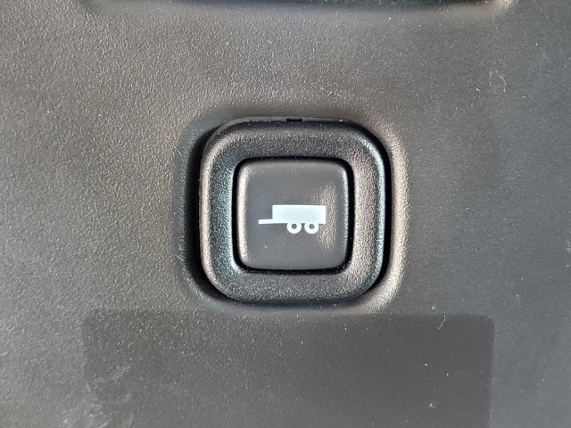 Used 2025 Chevrolet Express 2500 w/ Driver Convenience Package RWD image 11