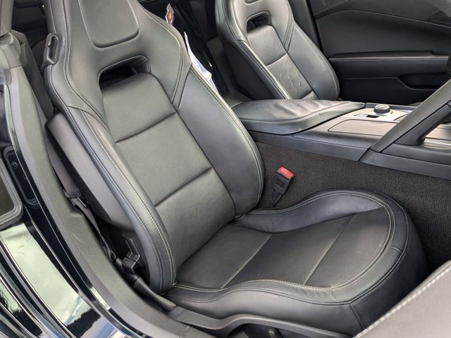 Used 2014 Chevrolet Corvette Stingray Convertible RWD image 21