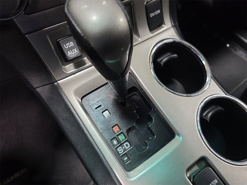 Used 2012 Toyota Highlander SE image 25