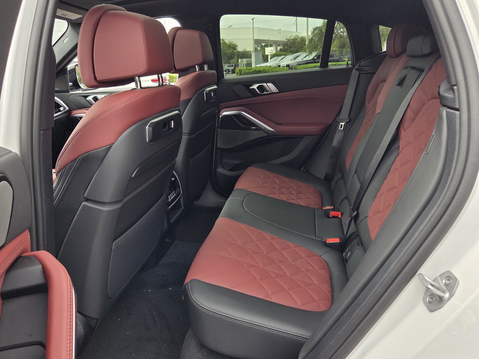 New 2027 BMW X6 xDrive40i AWD/4WD image 11