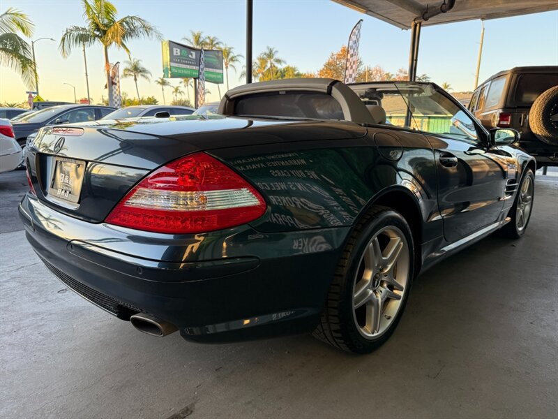 Used 2007 Mercedes-Benz SL 550 image 16