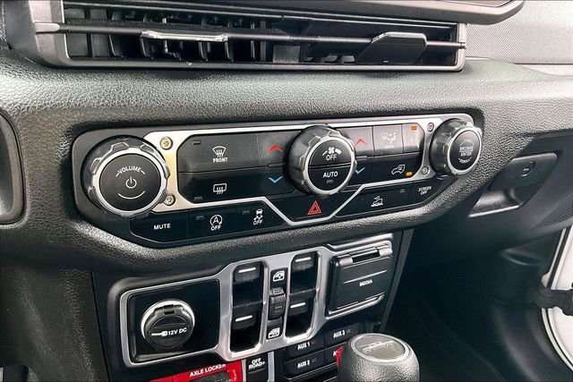 Used 2024 Jeep Gladiator Sport image 23