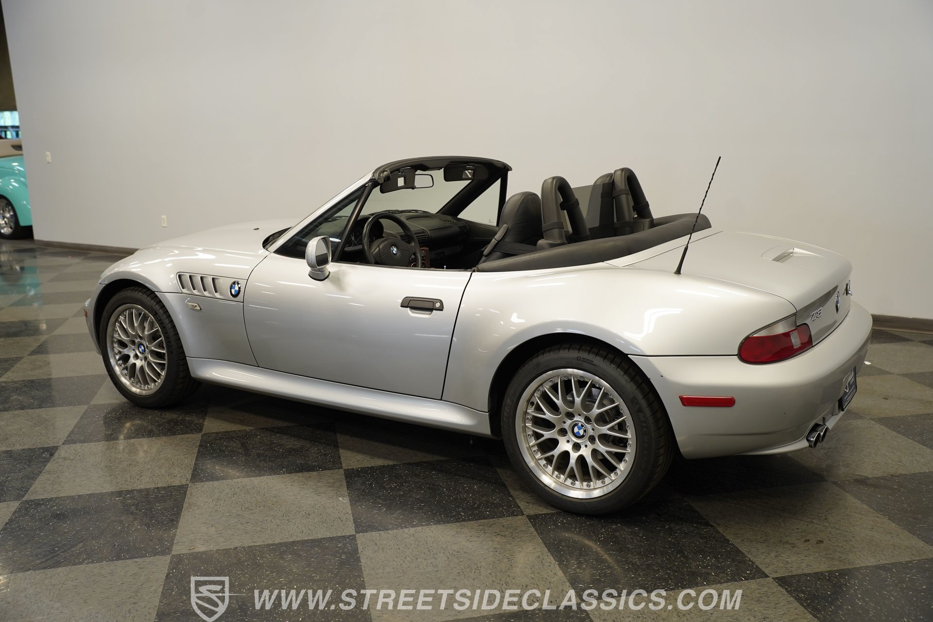 Used 2001 BMW Z3 3.0i RWD image 9
