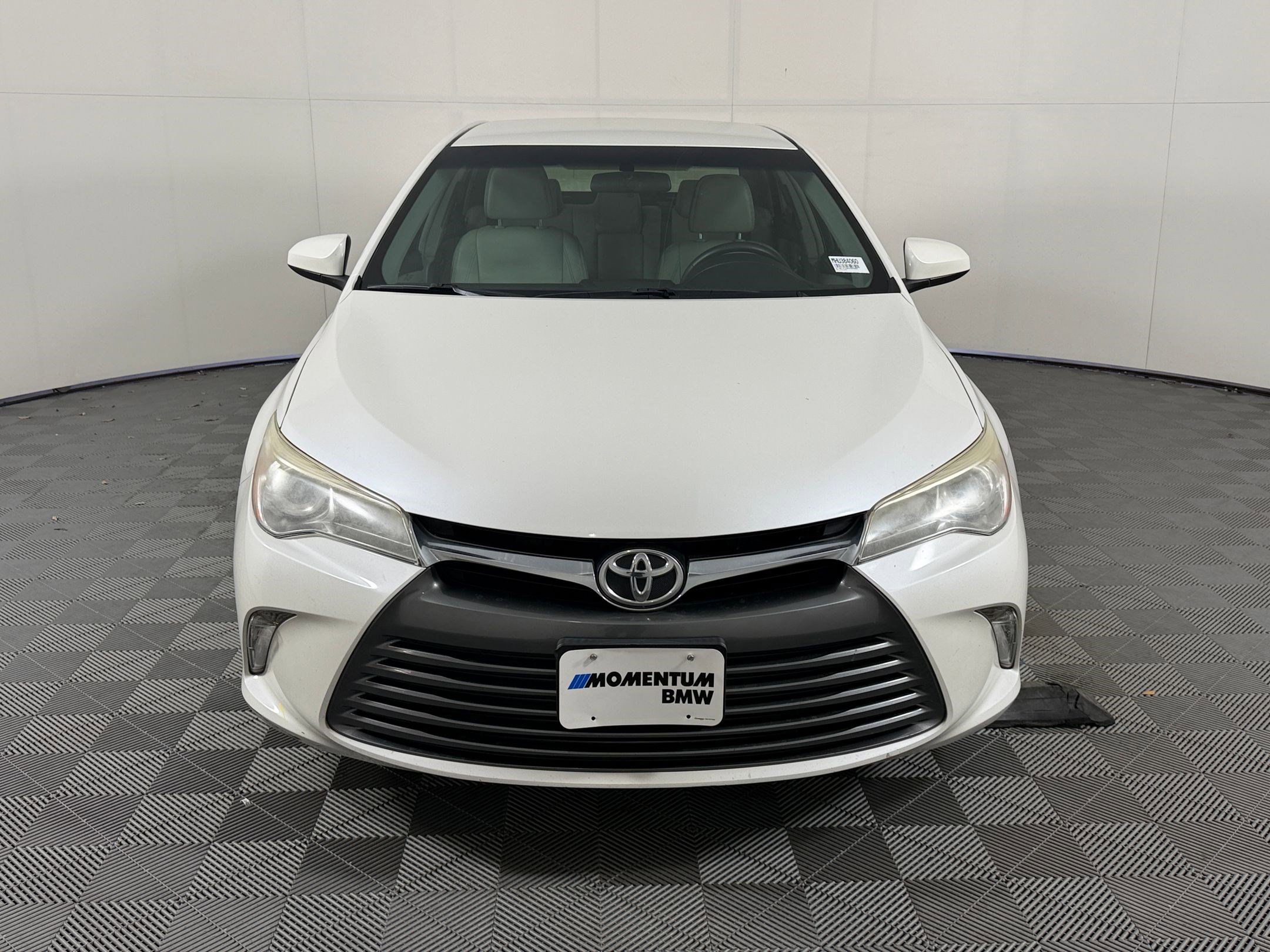 Used 2017 Toyota Camry XLE FWD image 6