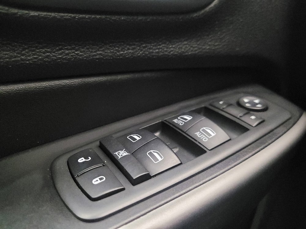 Used 2020 Jeep Cherokee High Altitude image 27