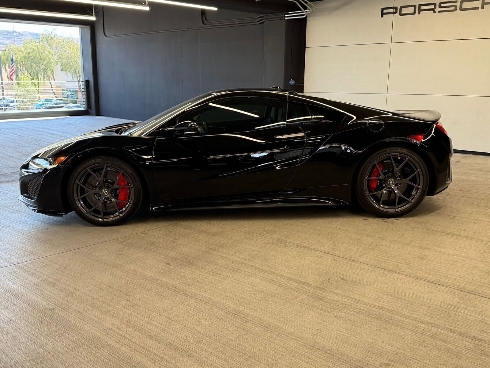 Used 2017 Acura NSX AWD/4WD image 2