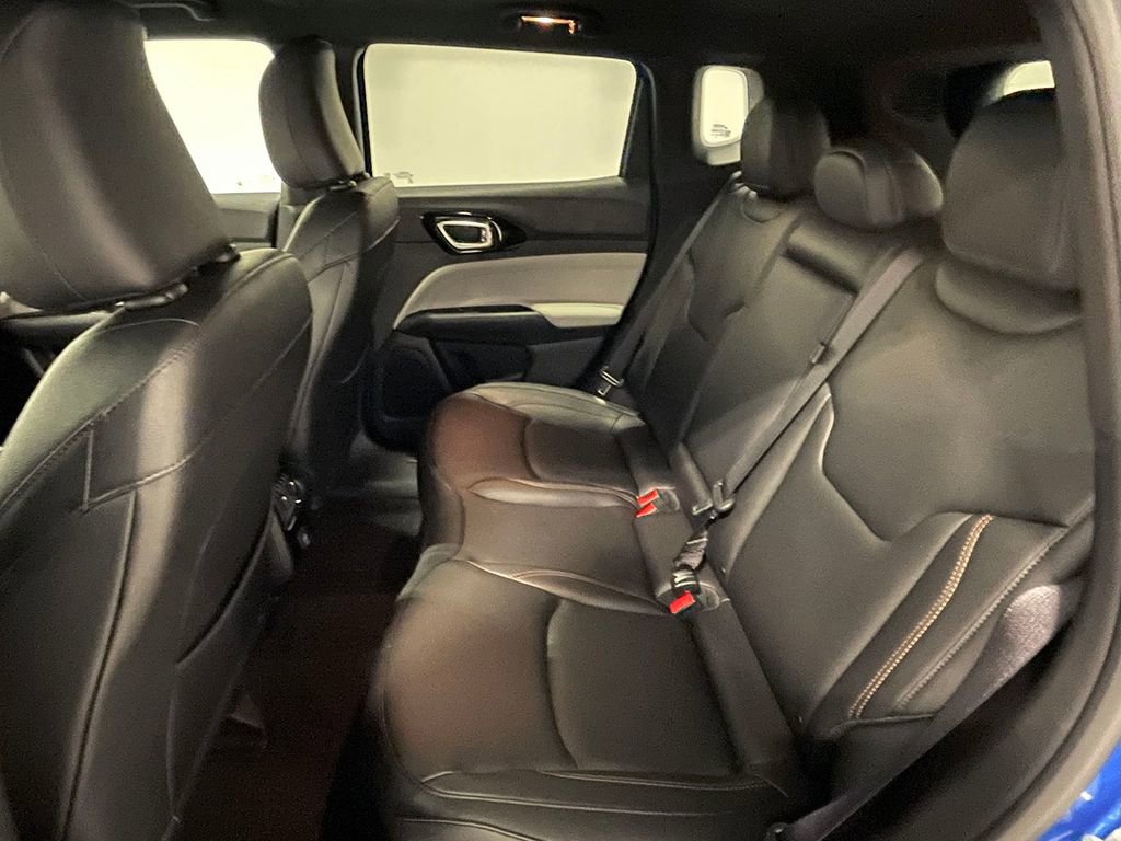 Used 2024 Jeep Compass Limited image 20
