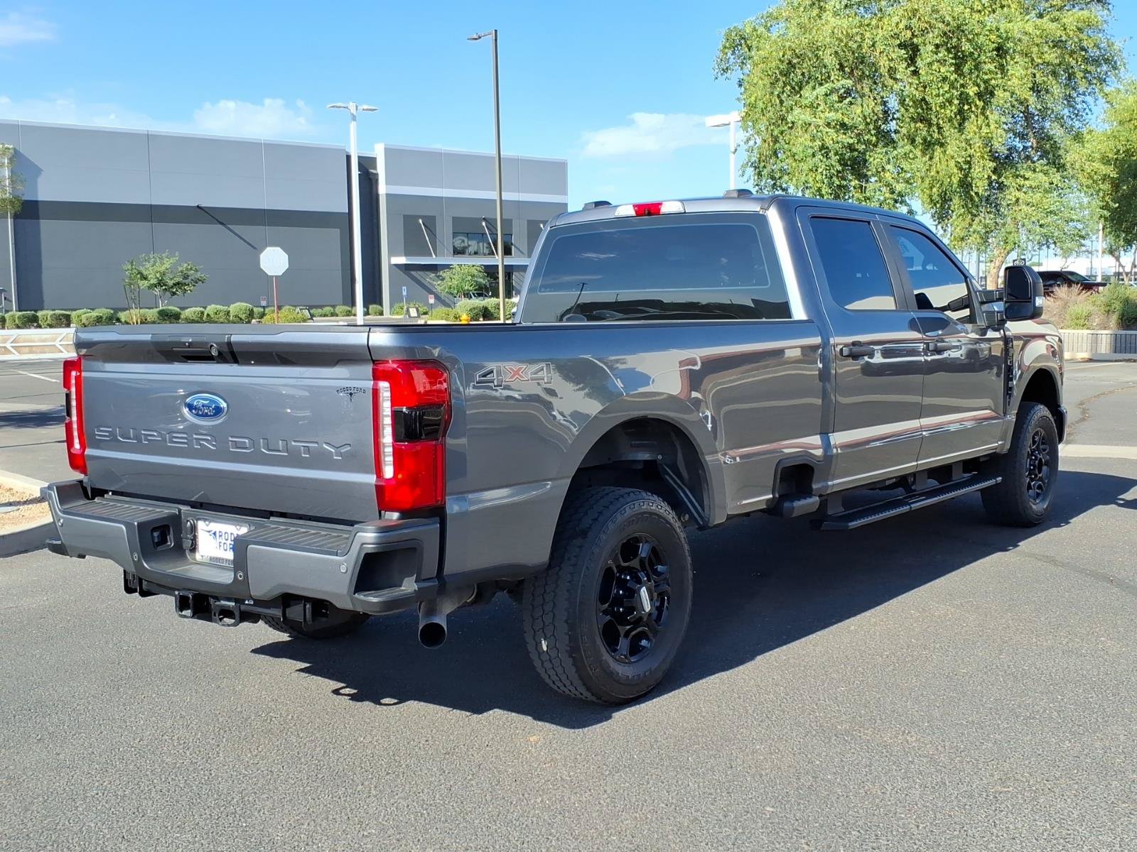 Used 2024 Ford F250 XL w/ STX Appearance Package AWD/4WD image 5
