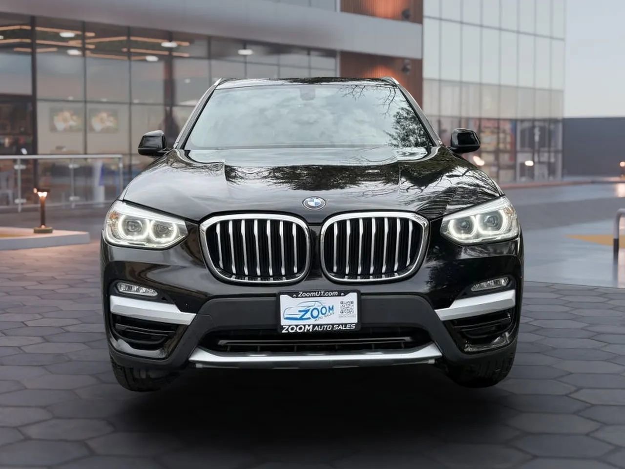 Used 2018 BMW X3 xDrive30i image 2