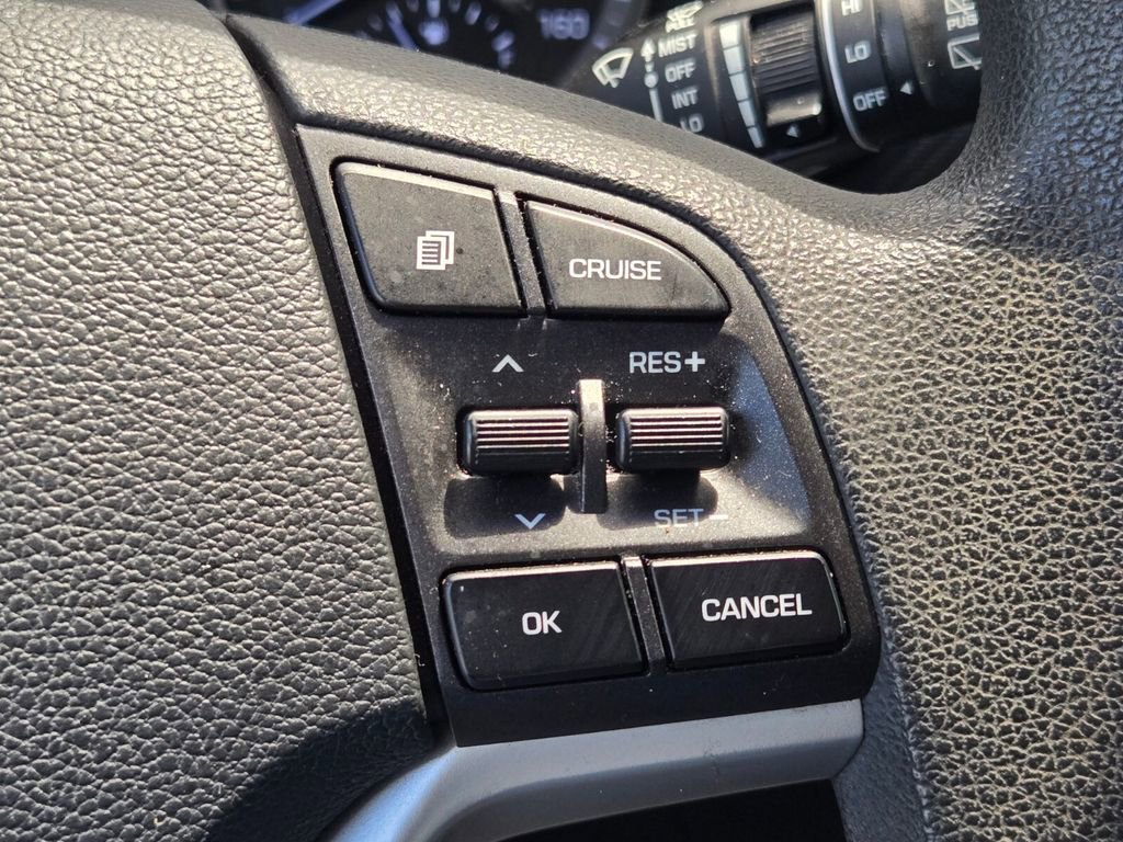 Used 2021 Hyundai Tucson Value w/ Winter Weather Package FWD image 24