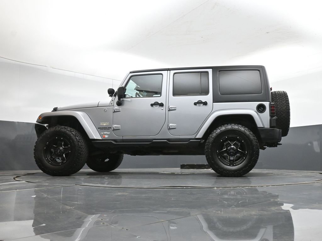 Used 2013 Jeep Wrangler Unlimited Sahara w/ Dual Top Group image 41