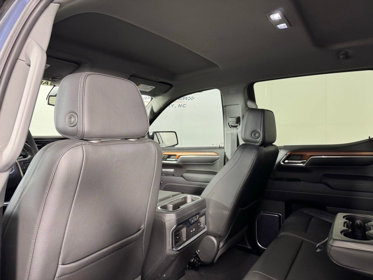 Used 2022 GMC Sierra 1500 Denali RWD image 31