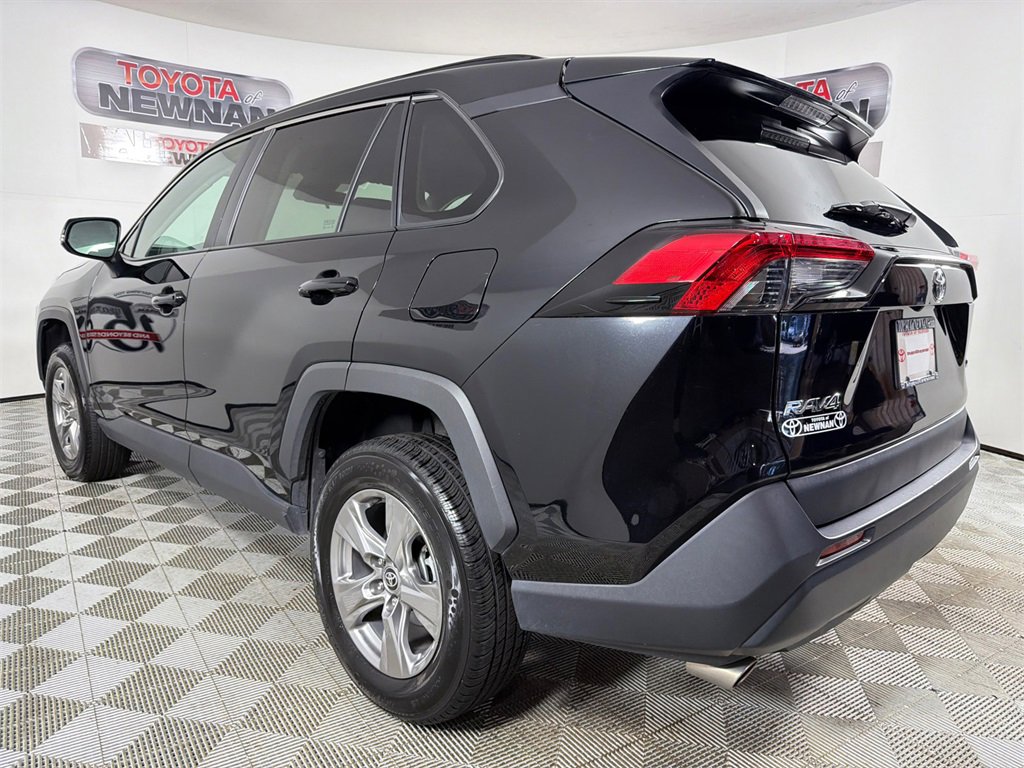Used 2024 Toyota RAV4 XLE image 5