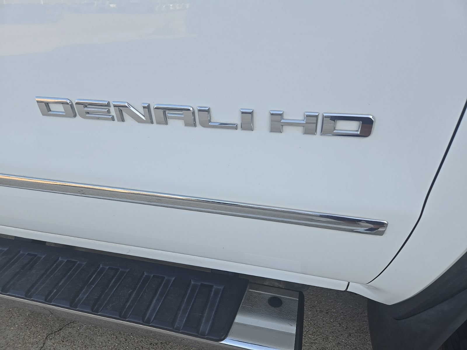 Used 2016 GMC Sierra 3500 Denali w/ Duramax Plus Package AWD/4WD image 7