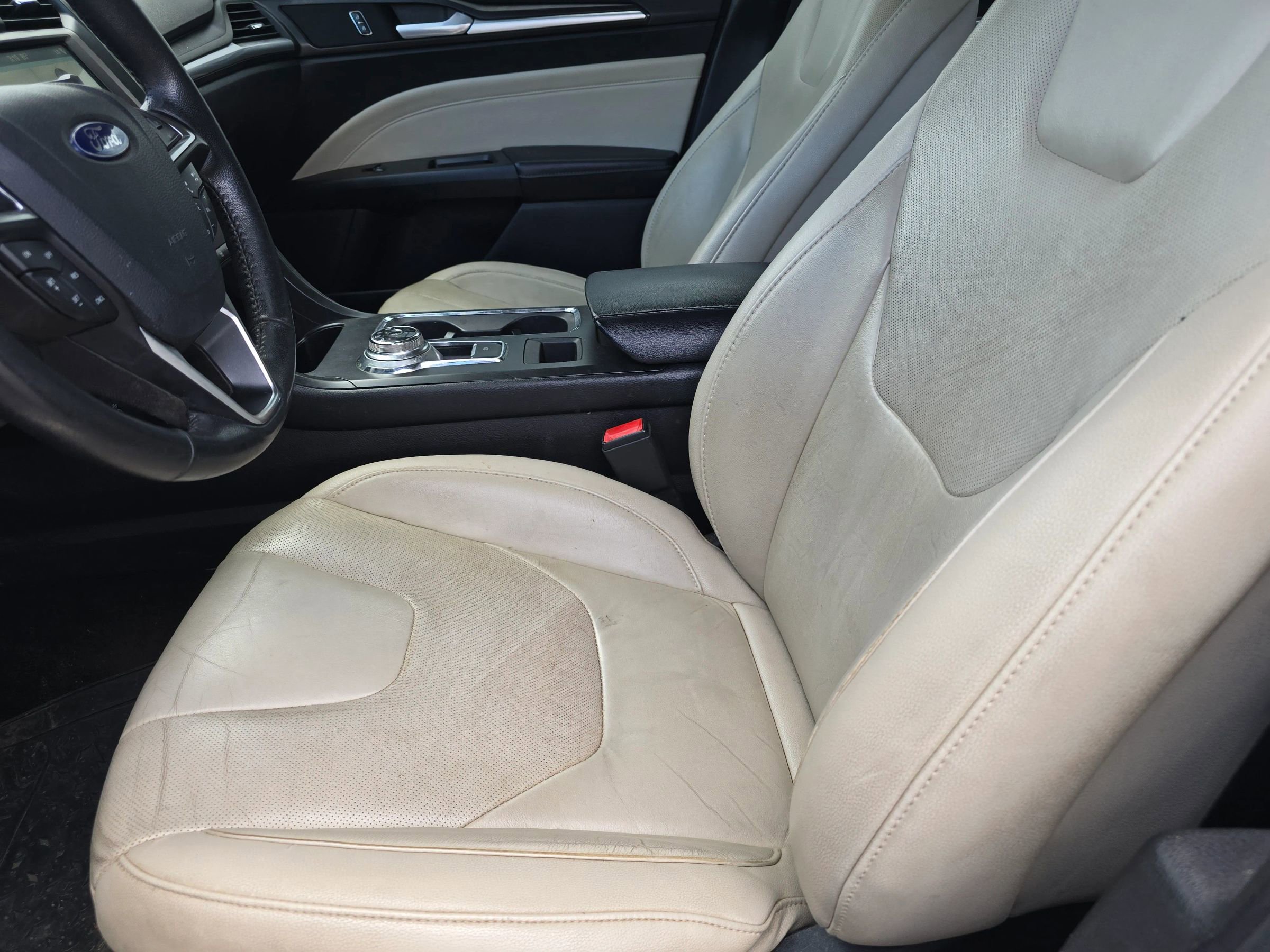 Used 2017 Ford Fusion Titanium image 10