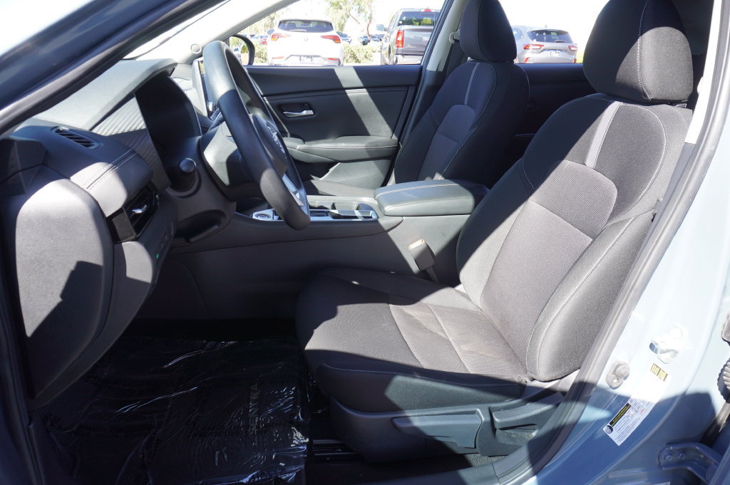 Certified 2025 Nissan Sentra SV FWD image 13