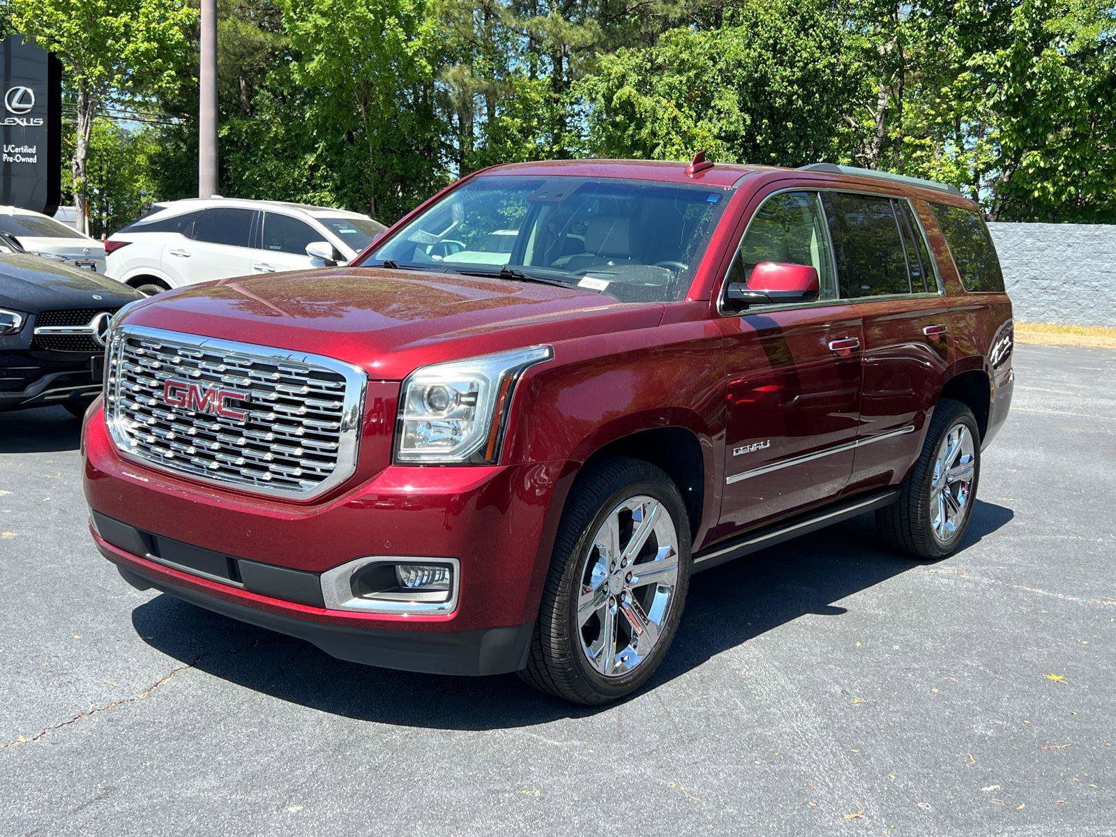 Used 2019 GMC Yukon Denali w/ Denali Ultimate Package RWD image 2