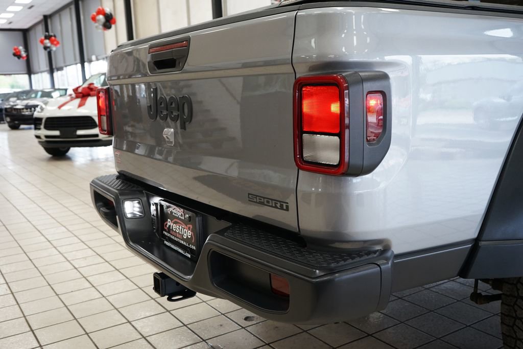 Used 2020 Jeep Gladiator Sport w/ Quick Order Package 24S AWD/4WD image 15