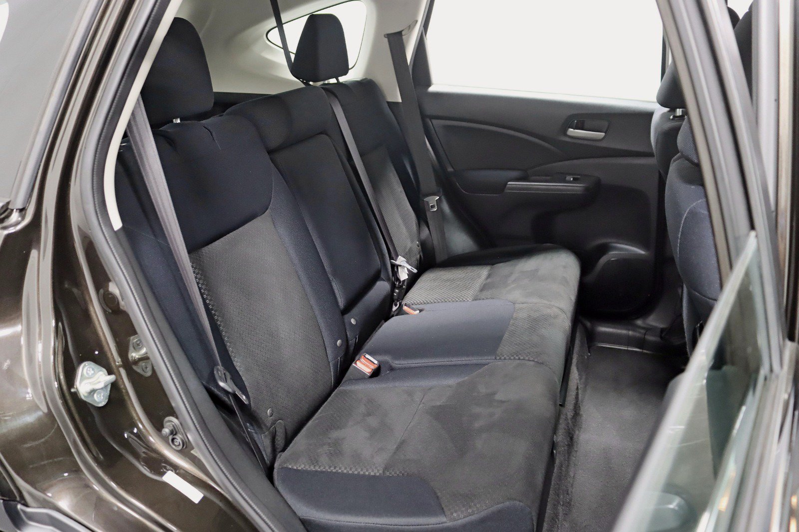 Used 2015 Honda CR-V LX image 25
