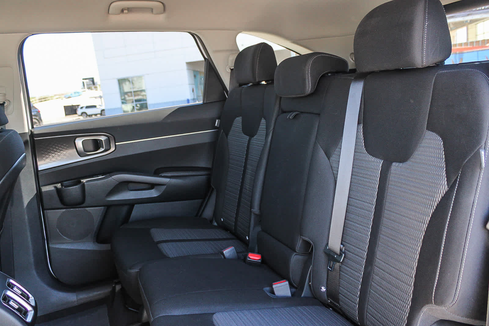 Used 2026 Kia Sorento LX FWD image 18