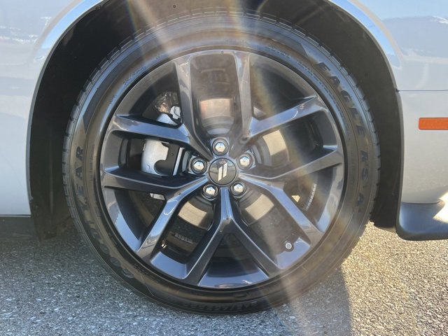 Used 2023 Dodge Challenger R/T w/ Blacktop Package image 16