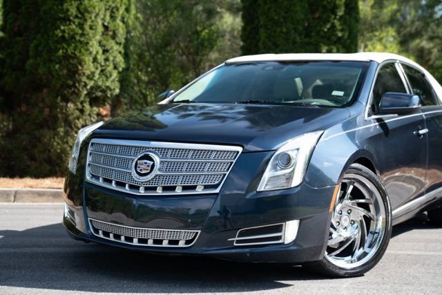 Used 2013 Cadillac XTS Platinum image 2