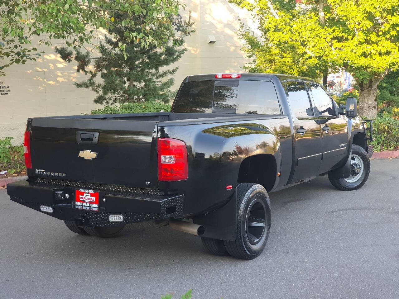 Used 2008 Chevrolet Silverado 3500 LT w/ EZ-Lift Tailgate Package RWD image 4