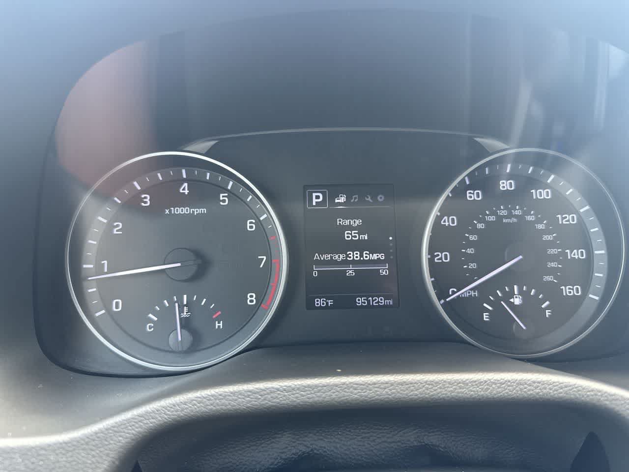 Used 2018 Hyundai Elantra SEL FWD image 29