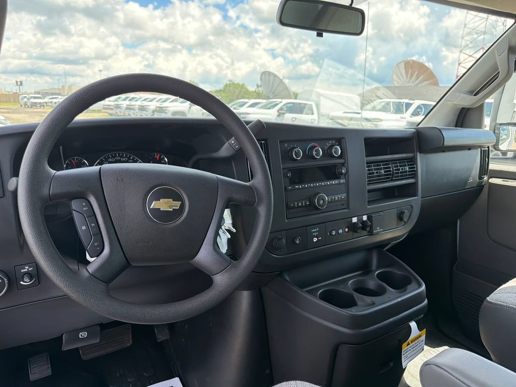 New 2025 Chevrolet Express 3500 w/ Power Convenience Package RWD image 25