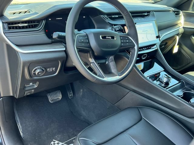 New 2026 Jeep Grand Cherokee L Limited w/ Luxury Tech Group II AWD/4WD image 17