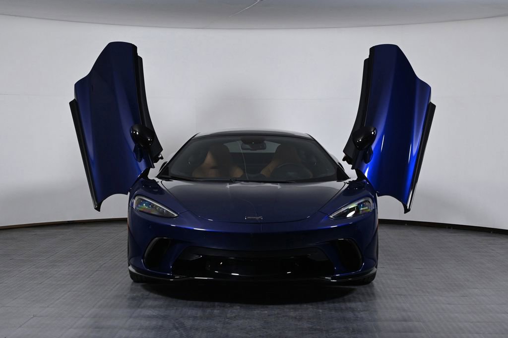 New 2026 McLaren GTS RWD image 22