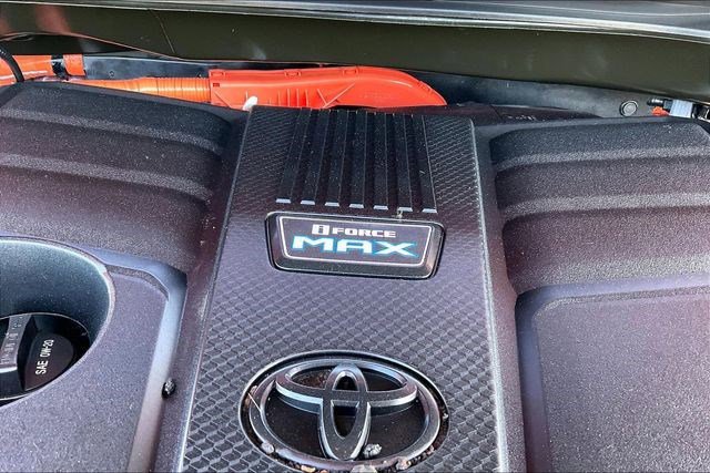 Used 2024 Toyota Tundra Limited image 39