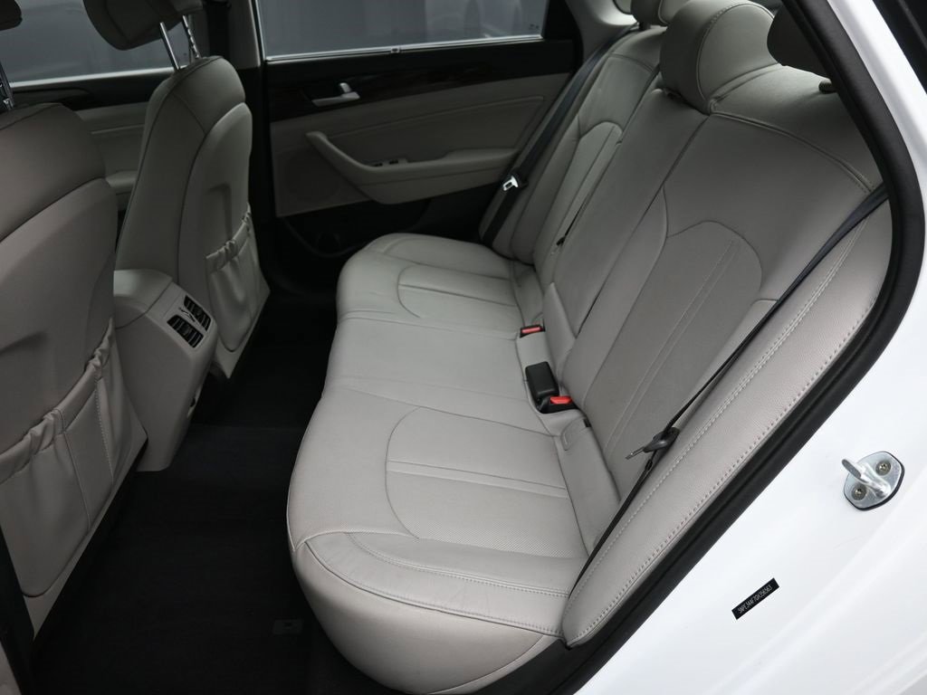 Used 2016 Hyundai Sonata Limited w/ Option Group 04 image 21