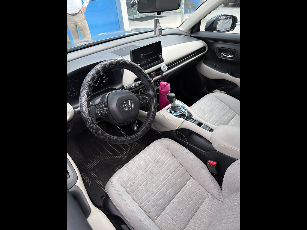 Used 2023 Honda HR-V LX image 57