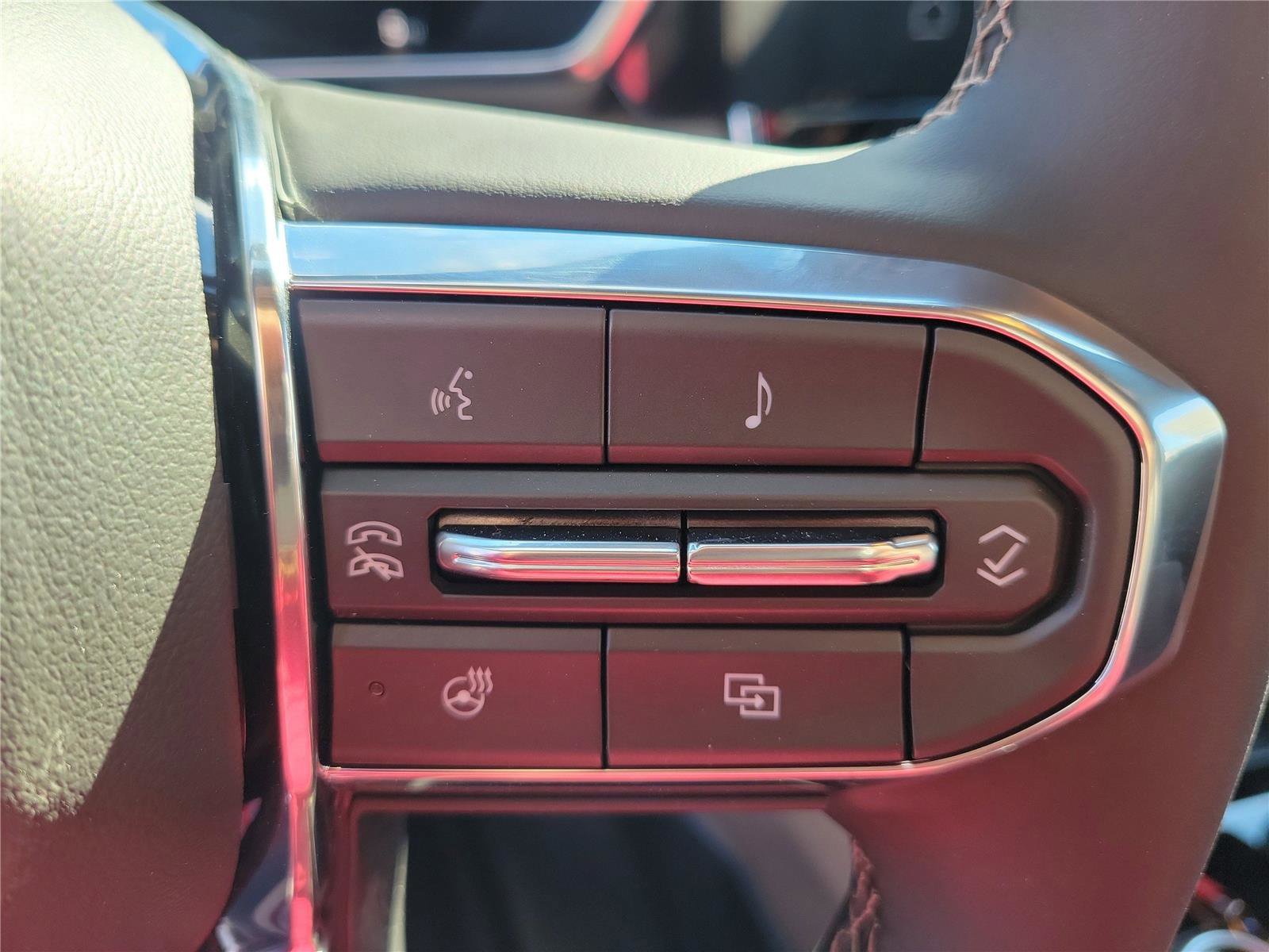 New 2026 GMC Canyon Denali image 24