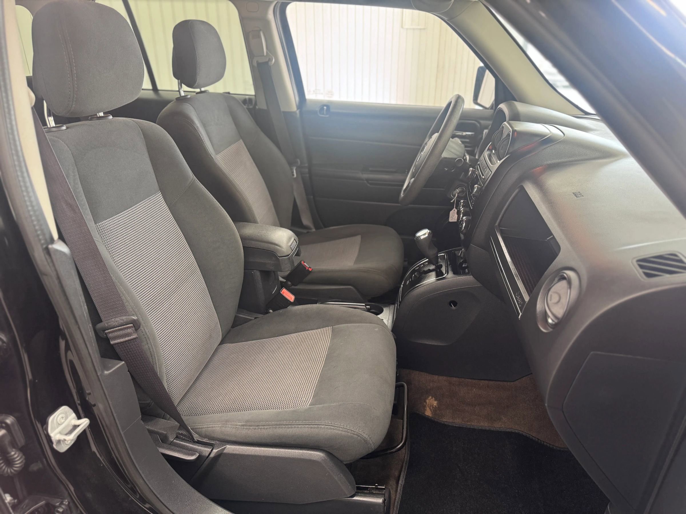 Used 2016 Jeep Patriot Sport w/ Power Value Group FWD image 10