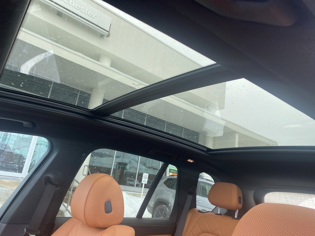 Used 2023 BMW X5 xDrive40i w/ M Sport Package image 8