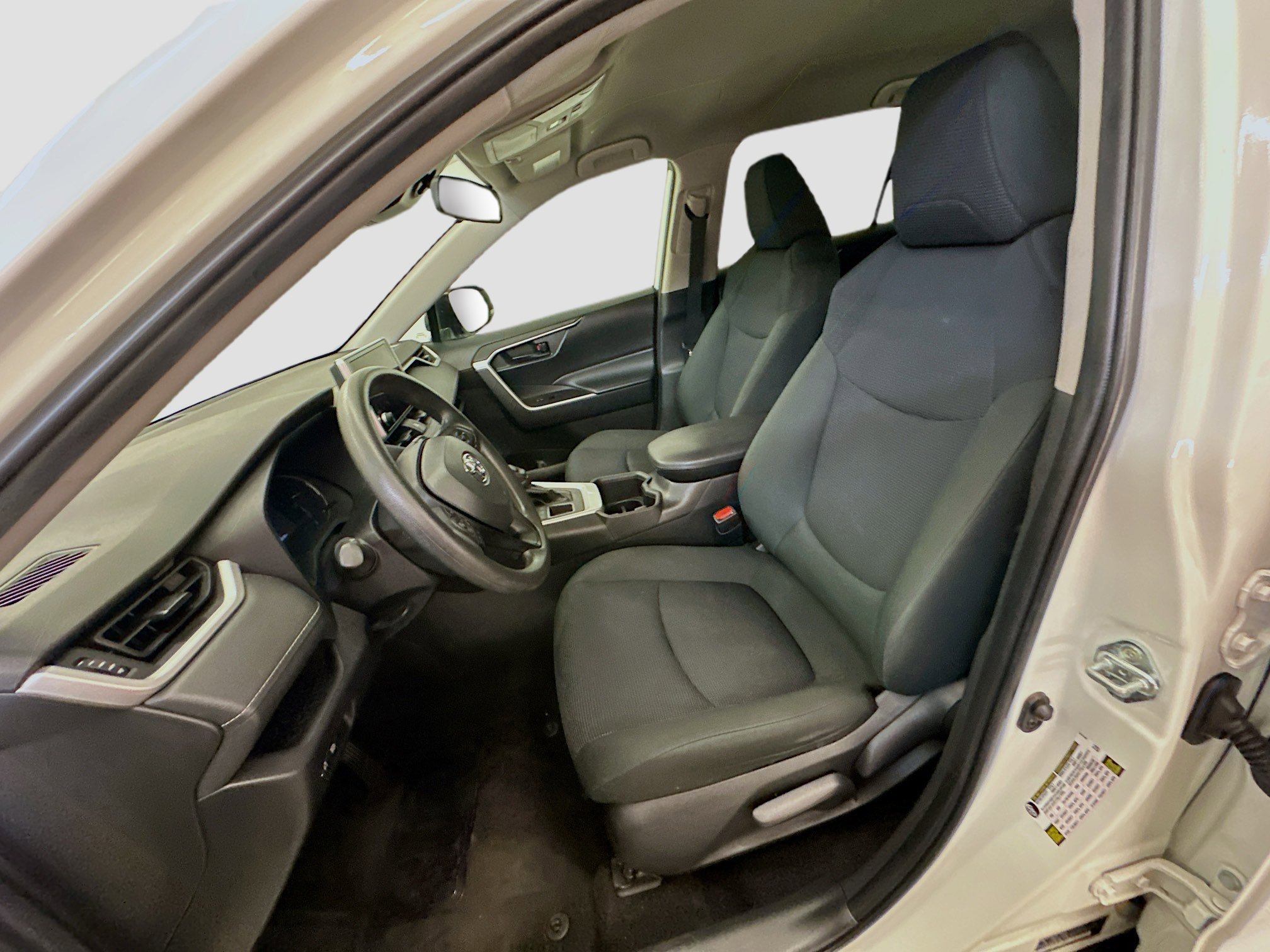 Used 2024 Toyota RAV4 LE AWD/4WD image 13