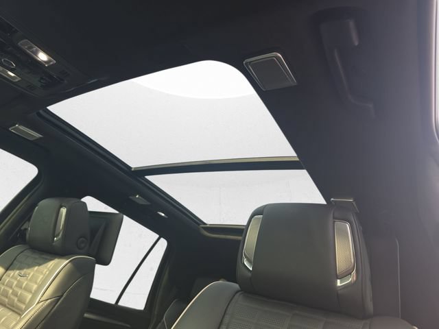 Used 2026 Cadillac Escalade V AWD/4WD image 33