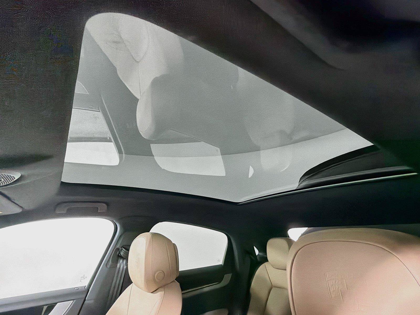 Certified 2025 Porsche Cayenne Coupe AWD/4WD image 34