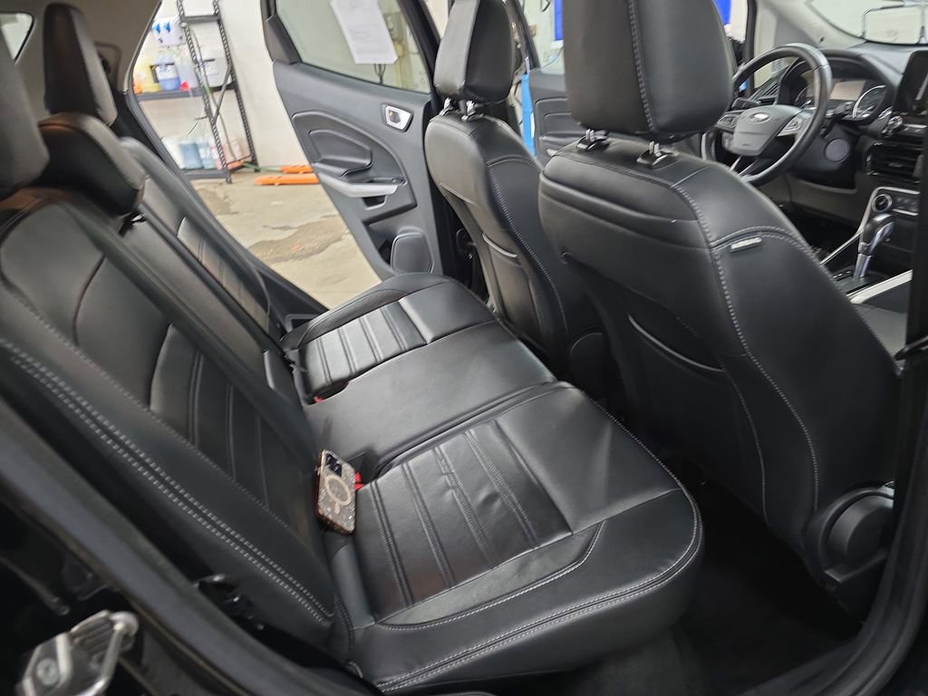 Used 2018 Ford EcoSport Titanium AWD/4WD image 11
