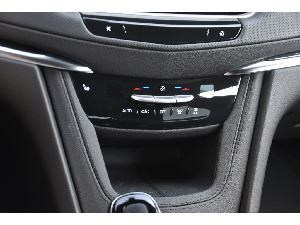 New 2025 Cadillac XT5 Premium Luxury w/ LPO, Floor Liner Package image 37