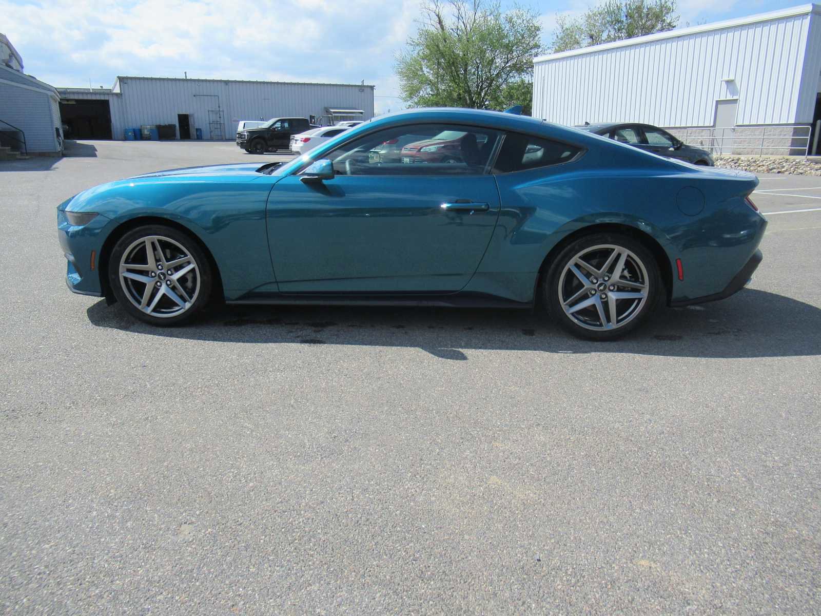 Used 2026 Ford Mustang Coupe RWD image 8