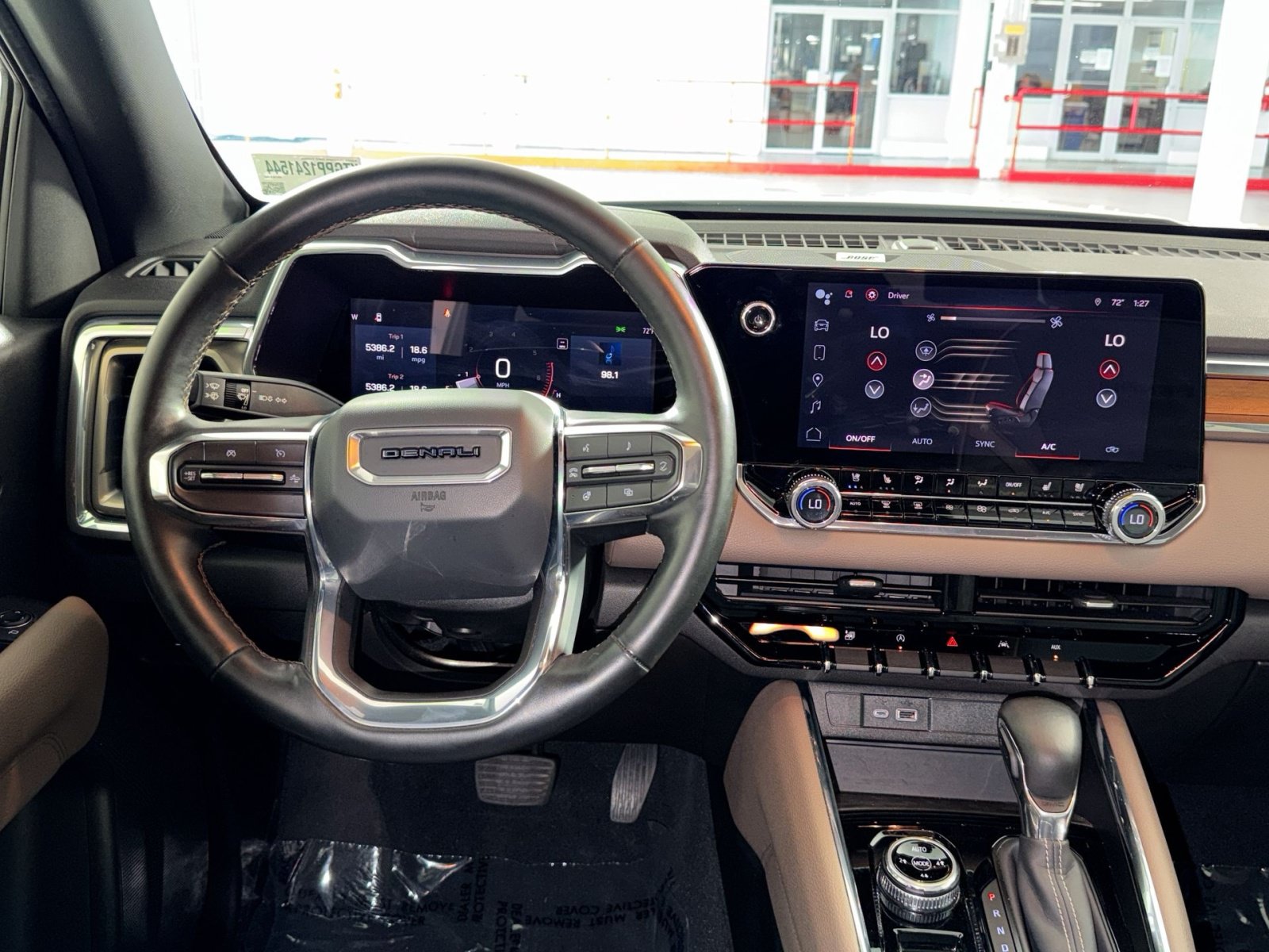 Used 2023 GMC Canyon Denali AWD/4WD image 16