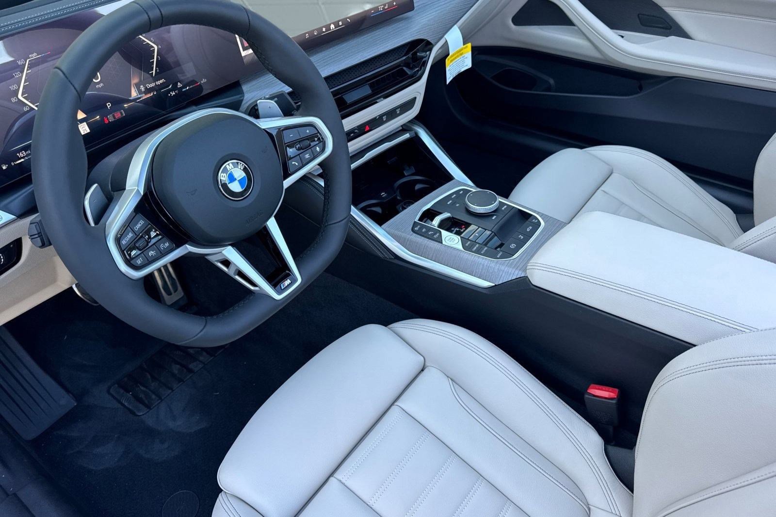 New 2026 BMW 430i Convertible w/ M Sport Package image 4