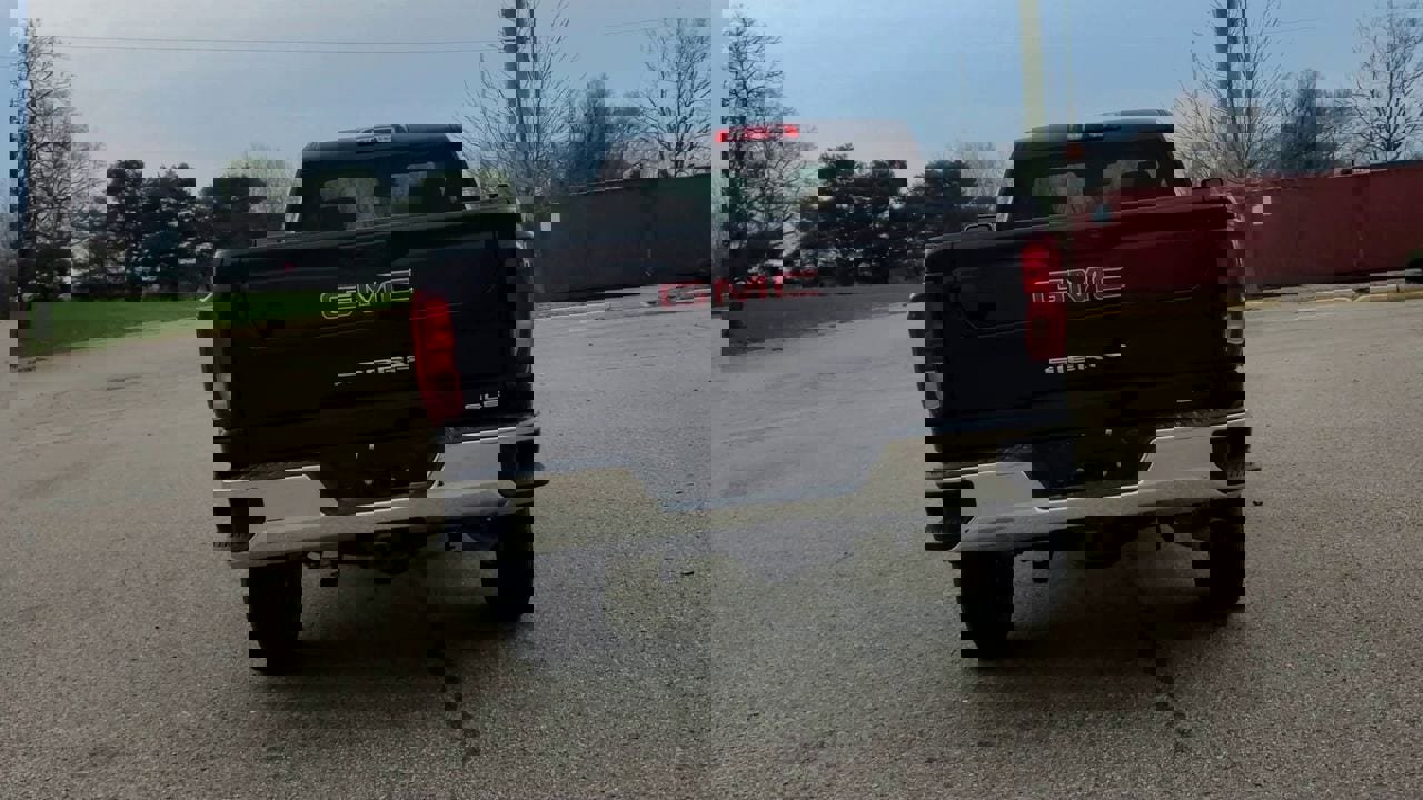 New 2025 GMC Sierra 2500 SLE w/ SLE Convenience Package image 38