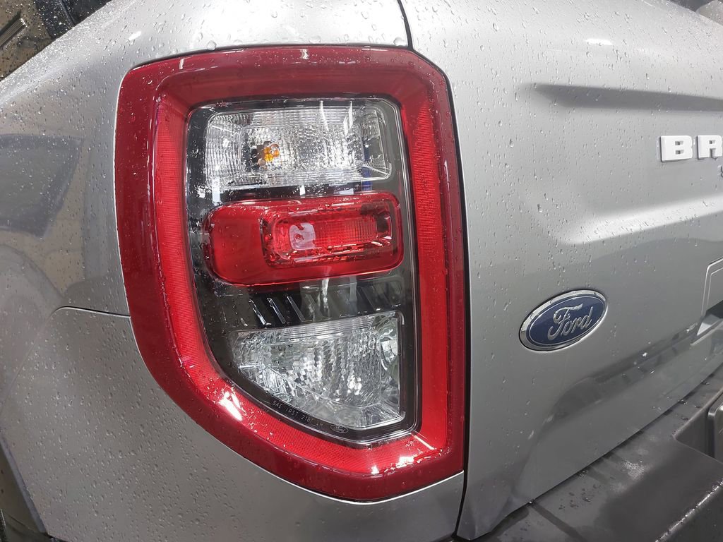 Used 2023 Ford Bronco Sport Outer Banks w/ Tech Package AWD/4WD image 34